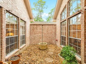 16522 Shadow Path Drive, Pasadena TX 77059