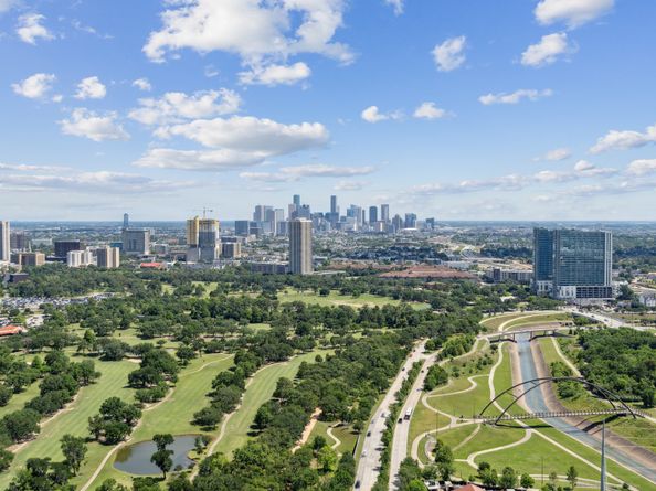 2001 Holcombe Boulevard PH4, Houston TX 77030