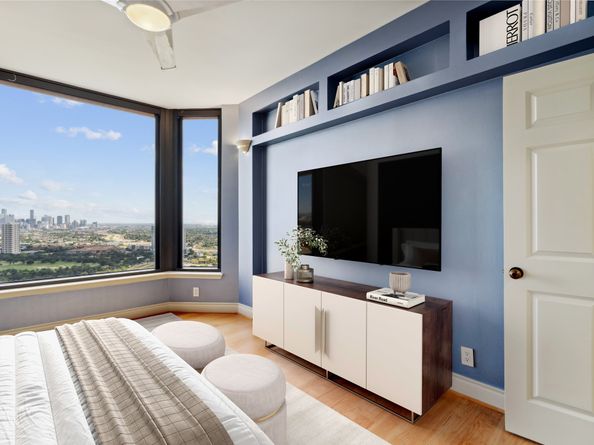 2001 Holcombe Boulevard PH4, Houston TX 77030