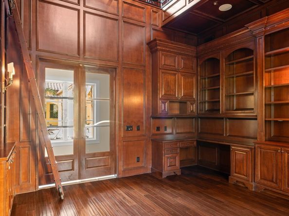 11 Palmer Crest, The Woodlands TX 77381