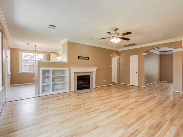4731 SilverLake Drive, Sugar Land TX 77479