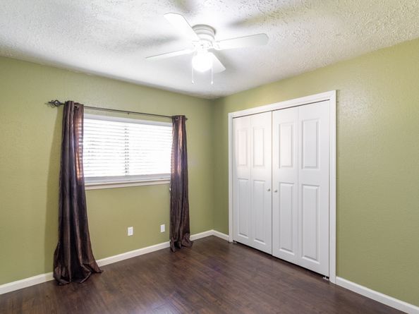 2438 Tall Ships Drive, Friendswood TX 77546