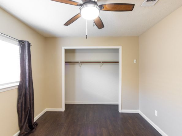 2438 Tall Ships Drive, Friendswood TX 77546