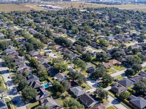 2438 Tall Ships Drive, Friendswood TX 77546