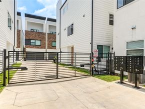 5831 Dolores Street, Houston TX 77057