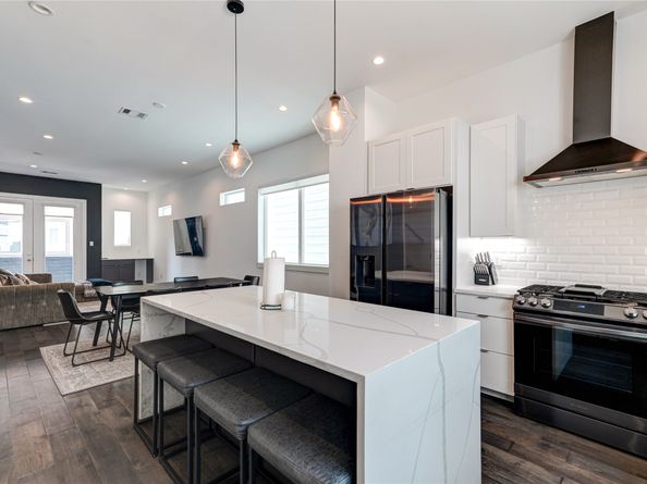 5831 Dolores Street, Houston TX 77057