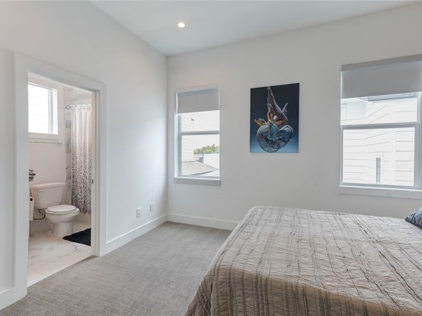 5831 Dolores Street, Houston TX 77057