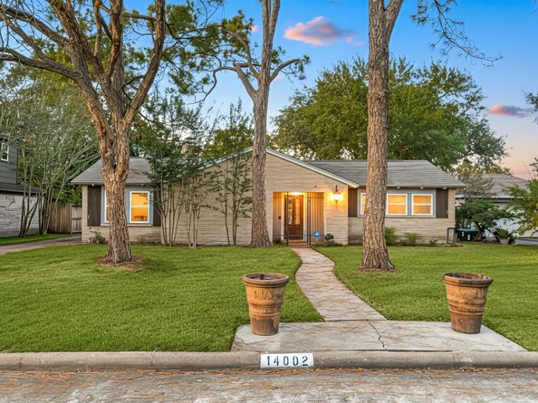14002 Ella Lee Lane, Houston TX 77077