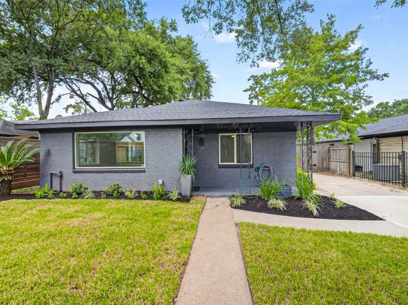 419 Fairbanks Street, Houston TX 77009