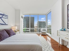 1 Shore Lane 2207, Jersey City NJ 07310