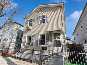 112 Astor Pl