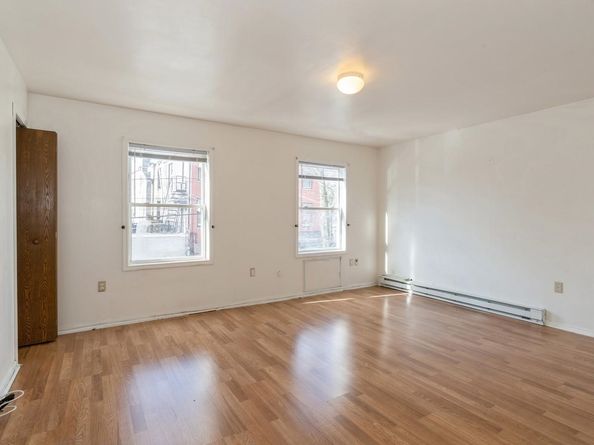 112 Astor Pl, Jersey City NJ 07304