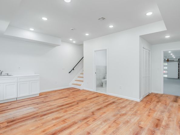 85 Myrtle Ave, Jersey City NJ 07305