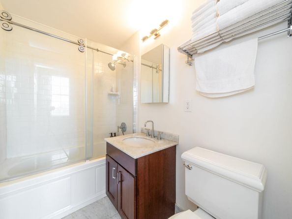 341 Monmouth St 401D, Jersey City NJ 07302