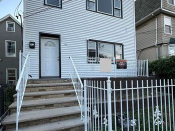 91 Myrtle Ave