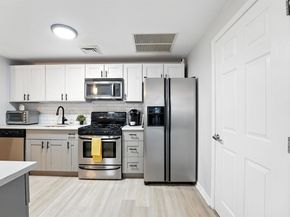 143 Morgan St 6E, Jersey City NJ 07302