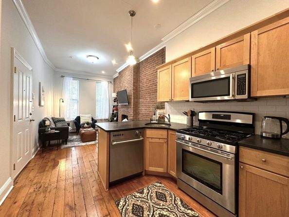 233 3rd St 1, Jersey City NJ 07302
