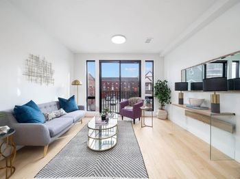 10 Brinkerhoff St