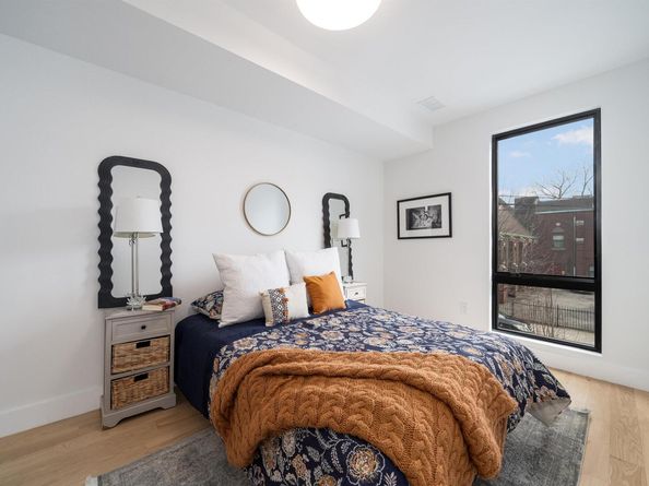 10 Brinkerhoff St 203, Jersey City NJ 07304