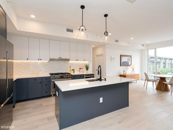 425 3rd St 404, Jersey City NJ 07302