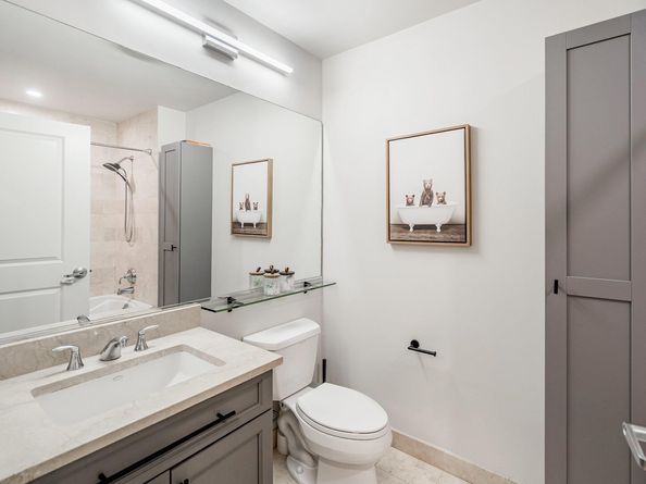 30 Freedom Way 302, Jersey City NJ 07305
