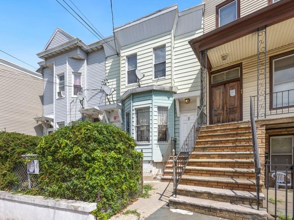 42 Clerk St, Jersey City NJ 07305