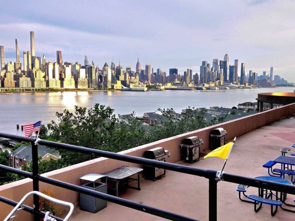 6600 Blvd East 15D, West New York NJ 07093