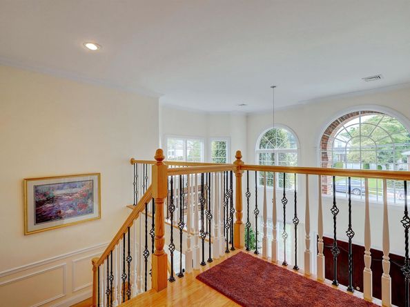 604 Abbott Ave, Ridgefield NJ 07657