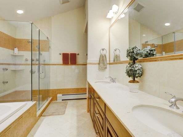 604 Abbott Ave, Ridgefield NJ 07657