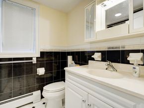 604 Abbott Ave, Ridgefield NJ 07657