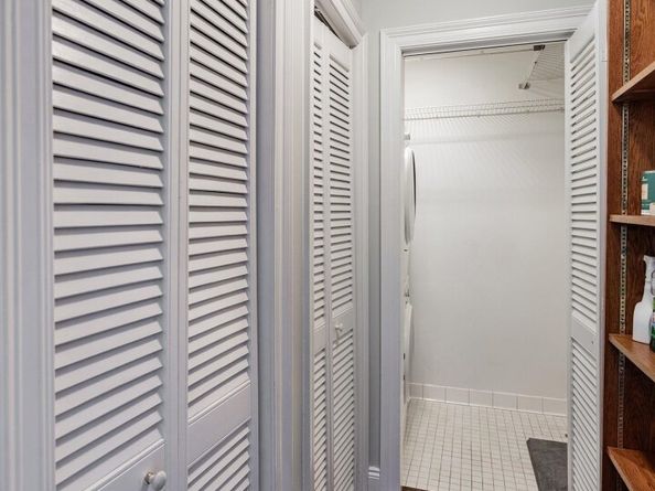 100 Shearwater Ct East 64, Jersey City NJ 07305