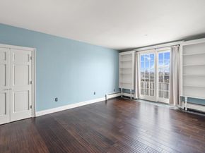 100 Shearwater Ct East 64, Jersey City NJ 07305