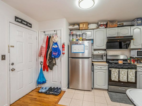 342 Forrest St, Jersey City NJ 07307