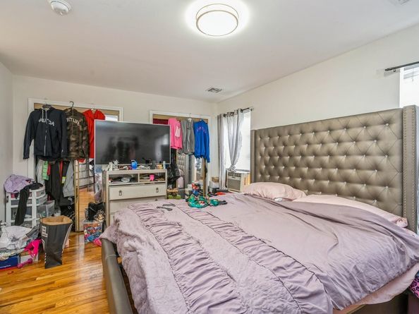 342 Forrest St, Jersey City NJ 07307