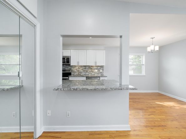 6715 Polk St 12, Guttenberg NJ 07093