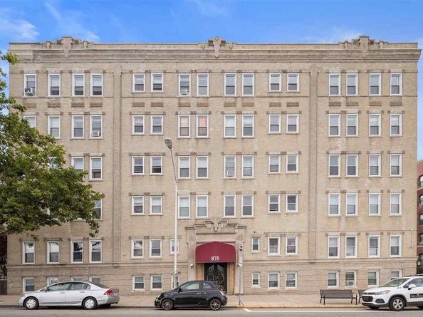 875 Blvd East 17, Weehawken NJ 07086