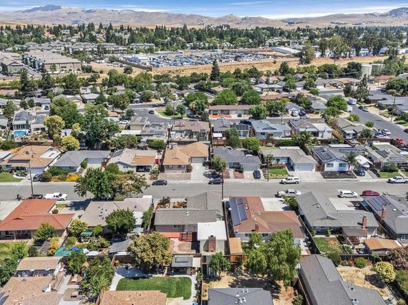 3877 Santa Clara Way, Livermore CA 94550
