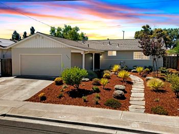 3877 Santa Clara Way