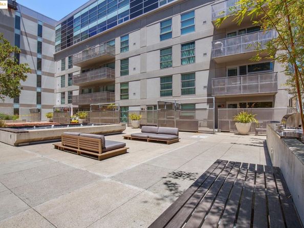 428 Alice St 822, Oakland CA 94607