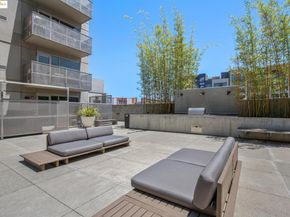 428 Alice St 822, Oakland CA 94607