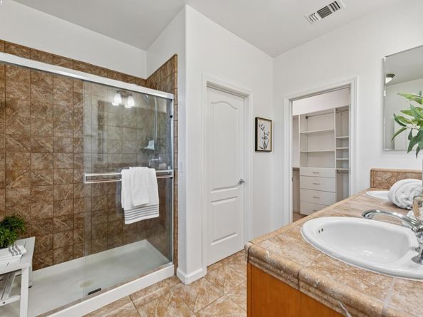 8857 Oliver Pl, Dublin CA 94568