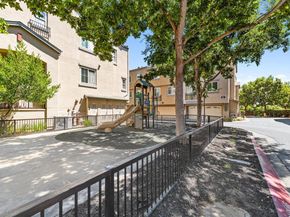 8857 Oliver Pl, Dublin CA 94568