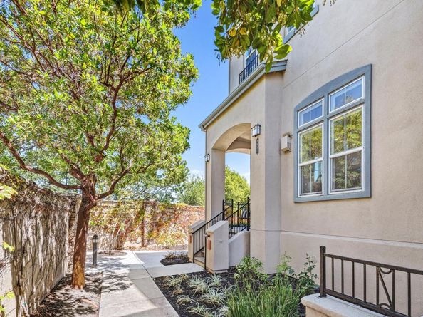 8857 Oliver Pl, Dublin CA 94568
