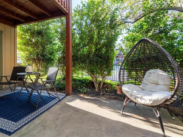 20111 W RIDGE Ct 12, Castro Valley CA 94546