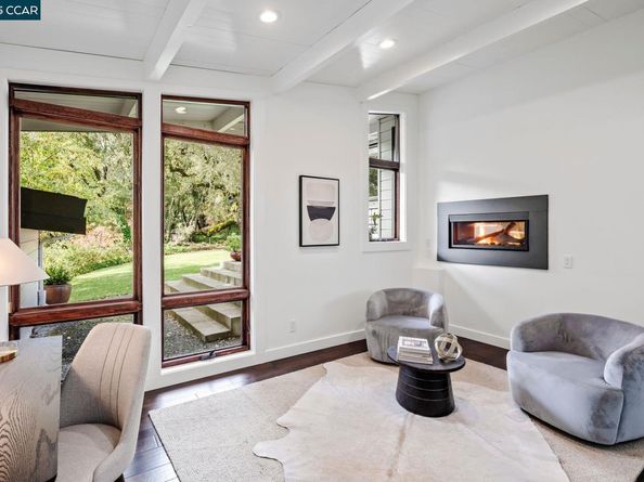 8 Oak Arbor Rd, Orinda CA 94563
