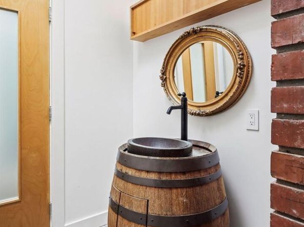 8 Oak Arbor Rd, Orinda CA 94563