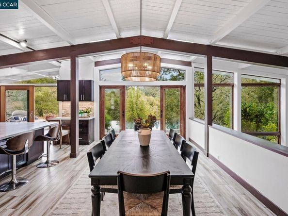 8 Oak Arbor Rd, Orinda CA 94563