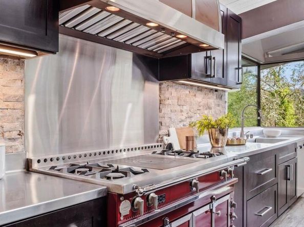 8 Oak Arbor Rd, Orinda CA 94563