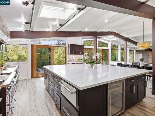 8 Oak Arbor Rd, Orinda CA 94563