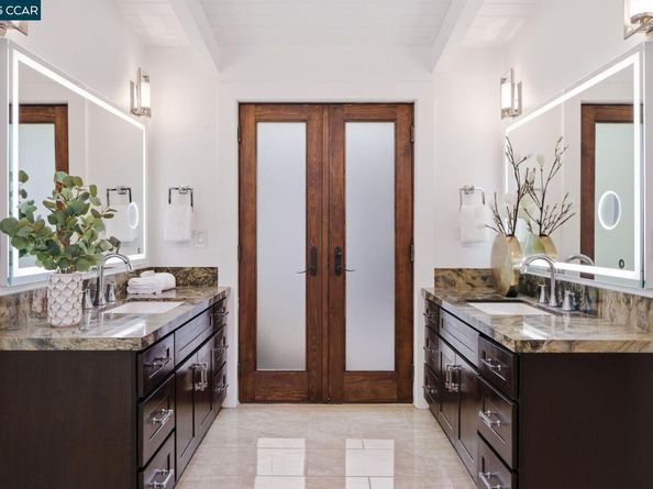 8 Oak Arbor Rd, Orinda CA 94563